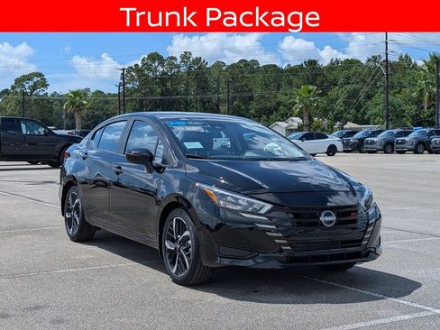 Used 2025 Nissan Versa SR w/ Trunk Package FWD image 9