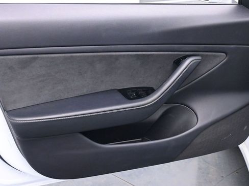 Used 2019 Tesla Model 3 Long Range AWD/4WD image 13
