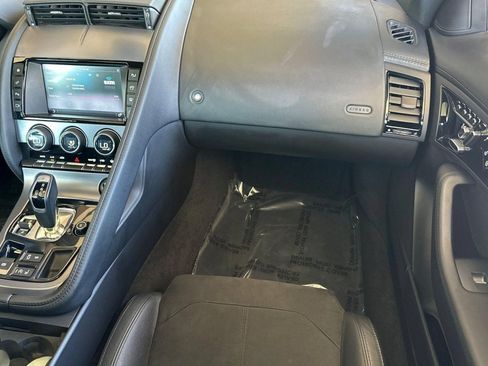 Used 2018 Jaguar F-TYPE Coupe RWD image 32