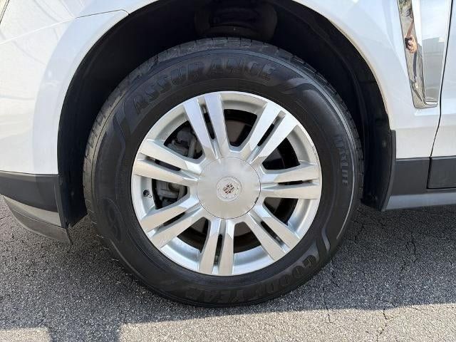 Used 2016 Cadillac SRX Luxury w/ Driver Awareness Package FWD image 11