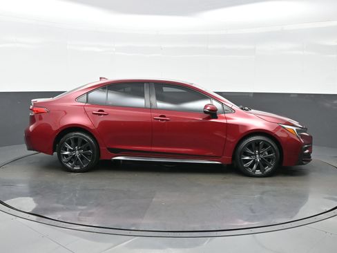 Used 2023 Toyota Corolla SE FWD image 7
