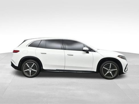 Used 2023 Mercedes-Benz EQS 580 4MATIC SUV image 7