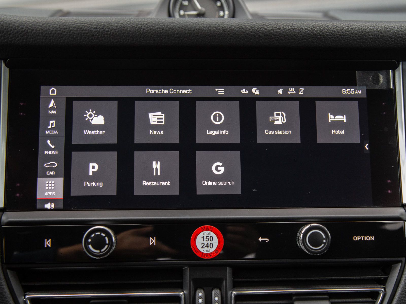 Certified 2026 Porsche Macan AWD/4WD image 18