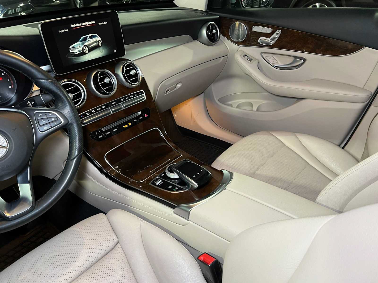 Certified 2018 Mercedes-Benz GLC 300 4MATIC image 41