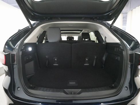 Certified 2025 MAZDA CX-90 Plug-In Hybrid w/Premium Sport image 10