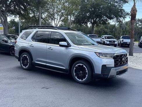 New 2026 Honda Pilot Touring image 5