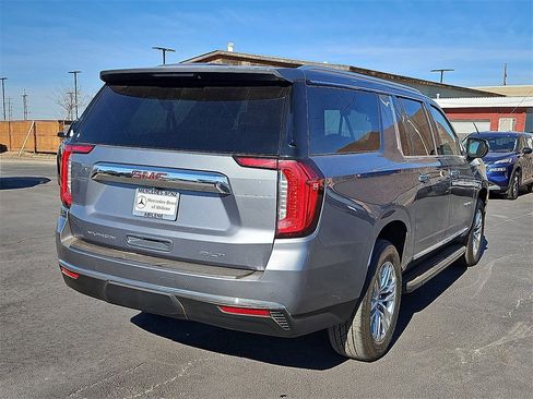 Used 2022 GMC Yukon XL SLT image 7