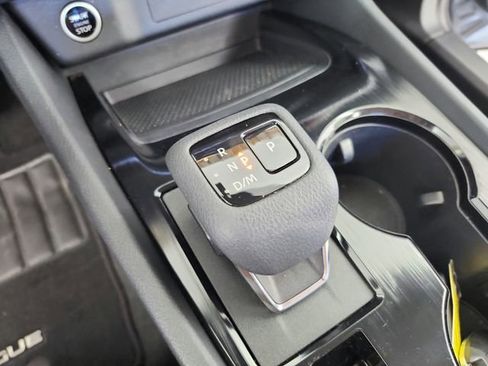 Used 2023 Nissan Rogue SV w/ SV Premium B Package image 29