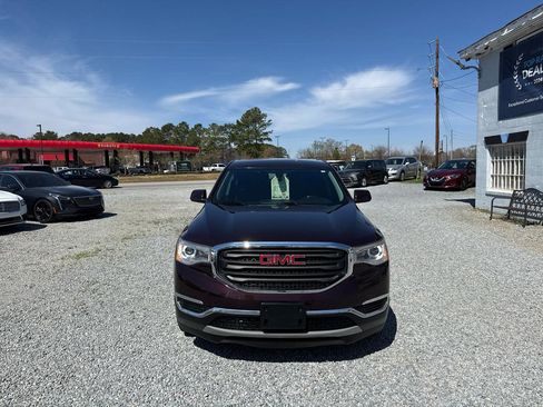 Used 2017 GMC Acadia SLE image 8