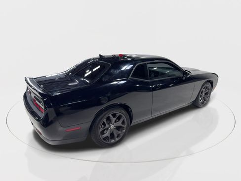 Used 2018 Dodge Challenger SXT Plus image 8