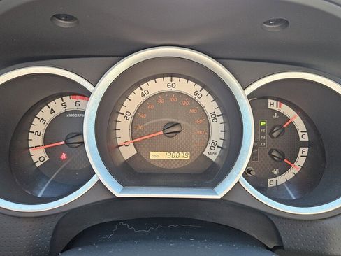 Used 2015 Toyota Tacoma PreRunner image 23