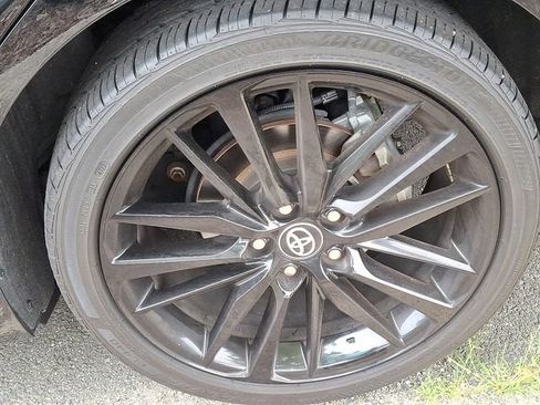 Used 2024 Toyota Camry XSE FWD image 7