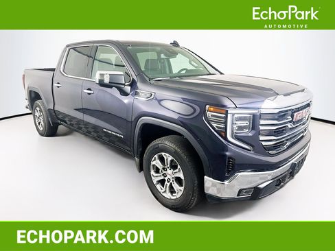 Used 2025 GMC Sierra 1500 SLT image 1