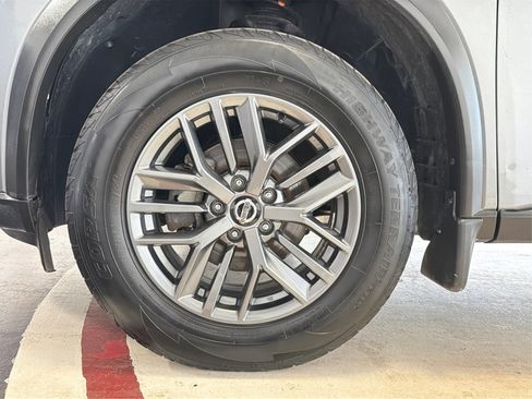 Used 2021 Nissan Rogue S image 13