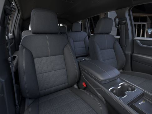 Used 2026 GMC Acadia Elevation w/ Black Edition image 17