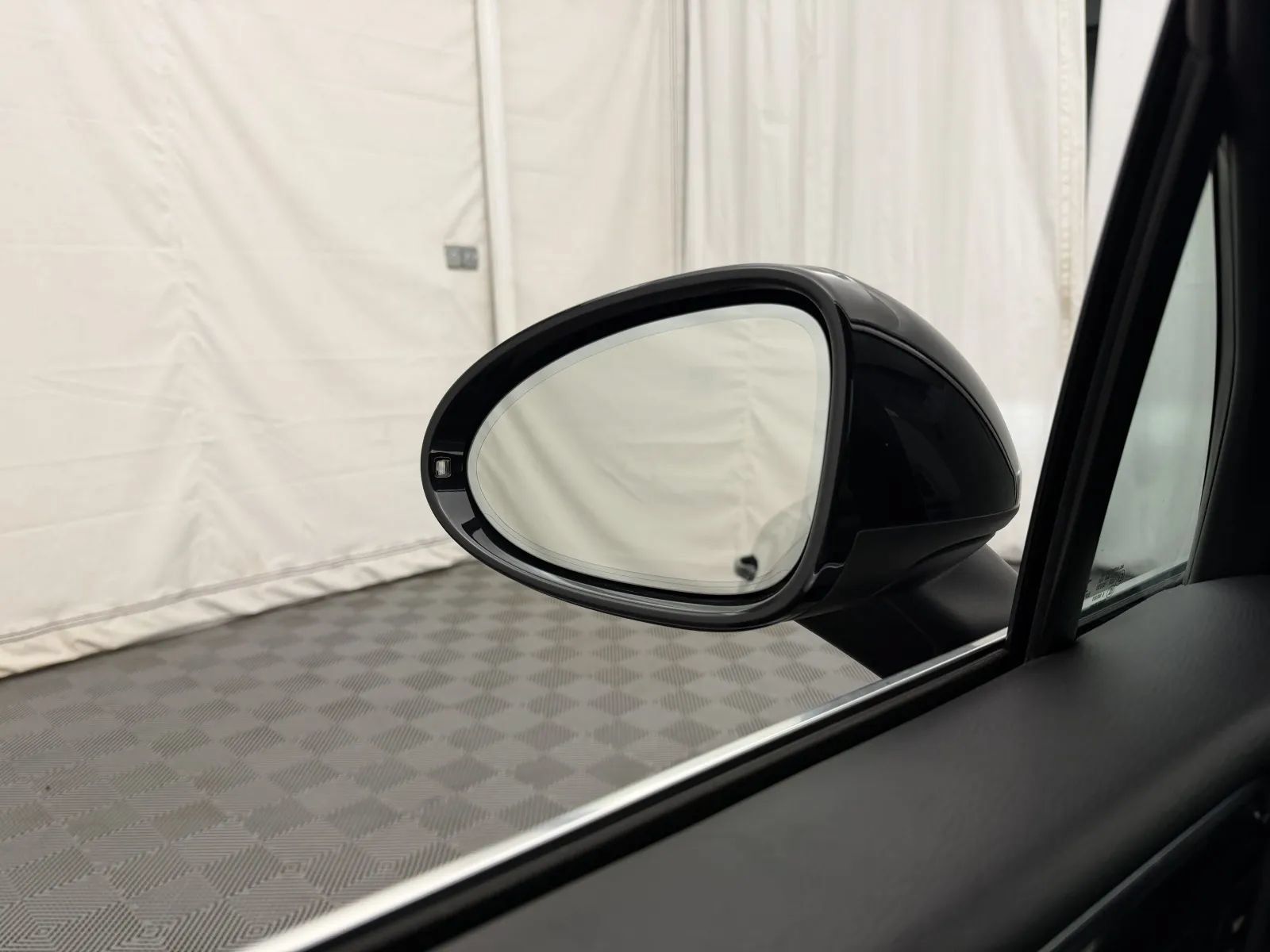 Used 2016 Porsche Macan S AWD/4WD image 10