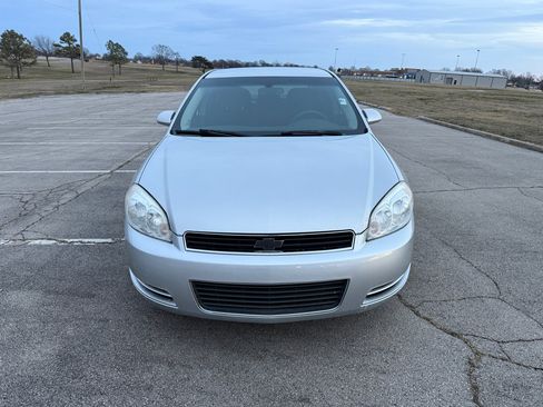 Used 2011 Chevrolet Impala LS image 7