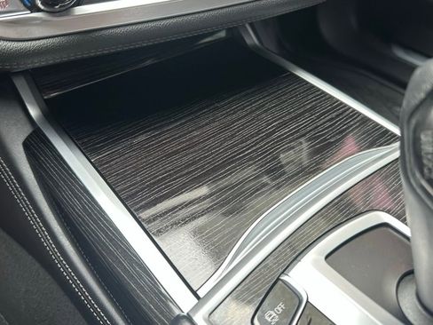 Used 2019 BMW 750i xDrive w/ Executive Package image 52