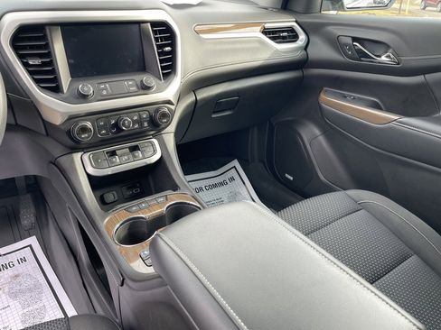Used 2023 GMC Acadia SLE w/ Driver Convenience Package image 20