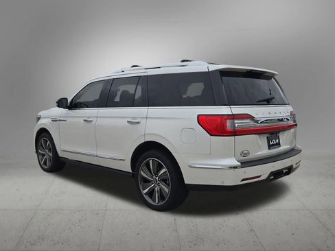 Used 2019 Lincoln Navigator Reserve AWD/4WD image 4