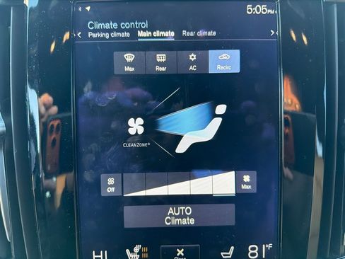 Used 2018 Volvo S90 T5 Momentum w/ Convenience Package image 18