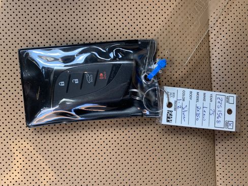 Certified 2025 Lexus RX 350 Premium w/ Accessory Package (Z1) image 37