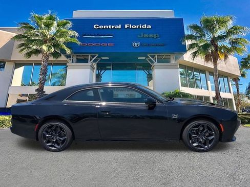 Used 2025 Dodge Charger Daytona R/T w/ Quick Order Package 25M R/T AWD/4WD image 4