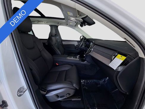 Used 2026 Volvo XC90 T8 Ultra w/ Protection Package AWD/4WD image 31