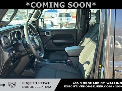 Used 2022 Jeep Wrangler Unlimited Sport AWD/4WD image 9