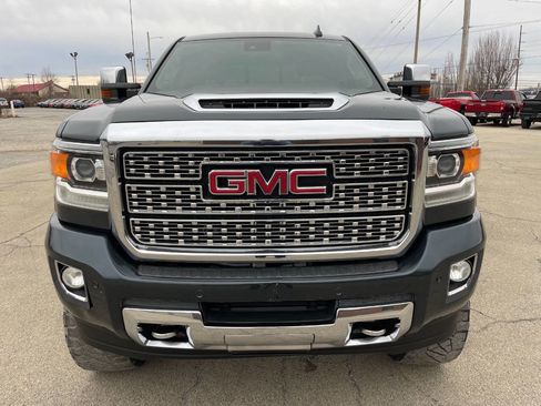 Used 2018 GMC Sierra 2500 Denali w/ Duramax Plus Package image 9