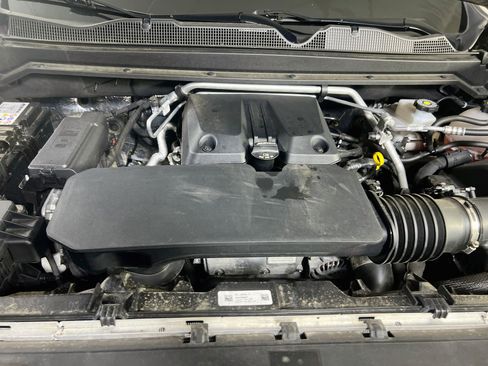 Used 2024 Chevrolet Colorado Z71 w/ Z71 Convenience Package 2 AWD/4WD image 29