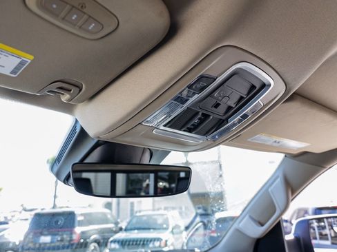 Used 2021 RAM 1500 Laramie image 32