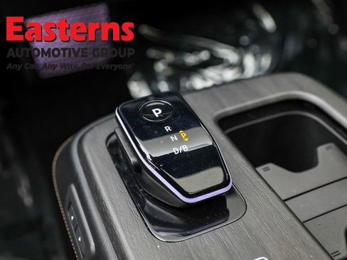 Used 2024 Nissan Ariya FWD image 13