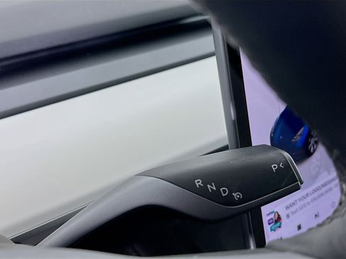 Used 2023 Tesla Model Y Long Range image 24