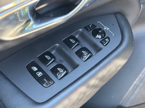 Used 2023 Volvo XC90 B5 Core w/ Protection Package Premier image 63