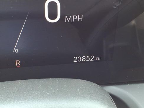 Used 2025 Buick Encore GX Preferred AWD/4WD image 28
