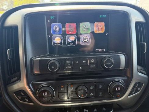 Used 2015 Chevrolet Silverado 1500 LTZ Z71 w/ LTZ Plus Package AWD/4WD image 23