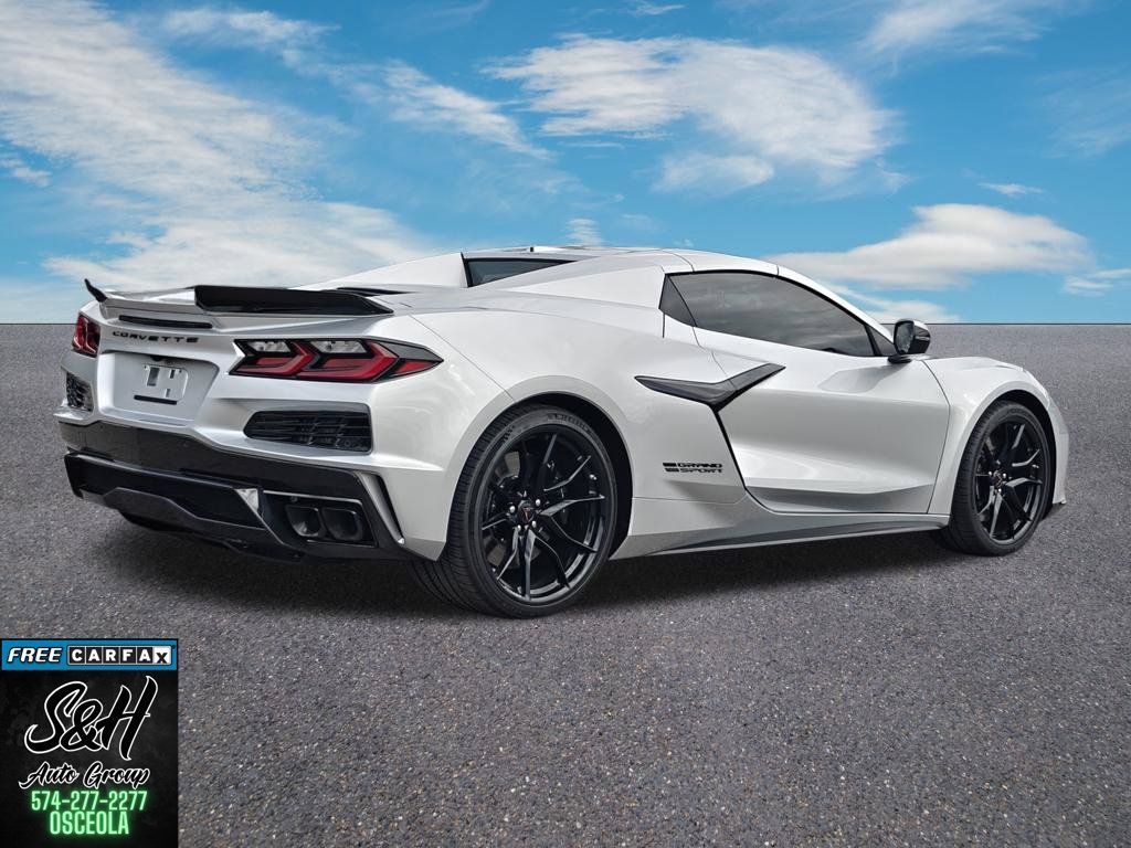 Used 2027 Chevrolet Corvette Grand Sport RWD image 20