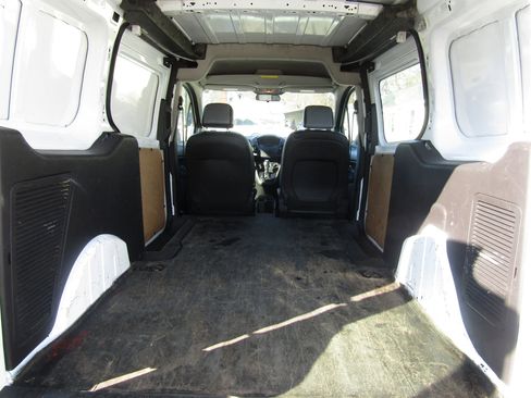 Used 2016 Ford Transit Connect XL image 17
