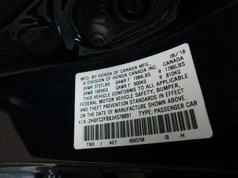 Used 2018 Honda Civic EX image 9