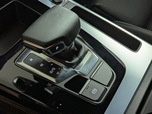 Certified 2025 Audi Q5 Prestige AWD/4WD image 25