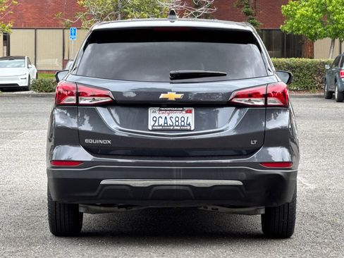 Used 2022 Chevrolet Equinox LT w/ LPO, Floor Liner Package FWD image 4