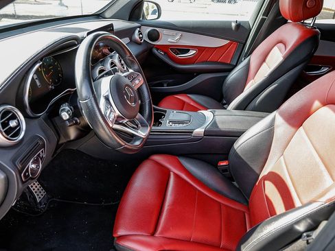 Used 2022 Mercedes-Benz GLC 300 4MATIC Coupe image 5