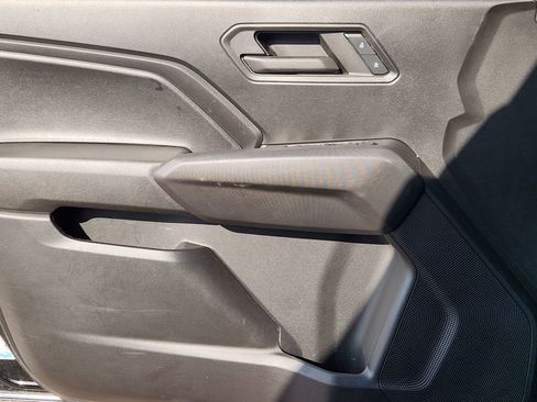 Used 2024 Chevrolet Colorado Trail Boss AWD/4WD image 21