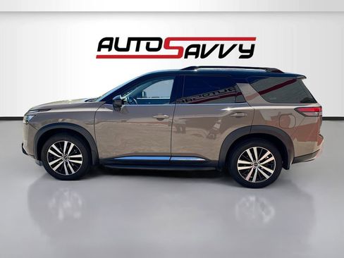 Used 2023 Nissan Pathfinder Platinum w/ Lighting Package (N93) AWD/4WD image 4