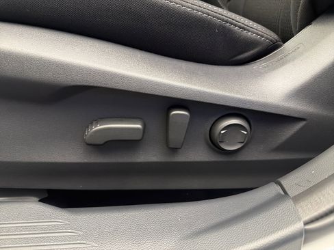 Certified 2025 Subaru Legacy Premium image 12