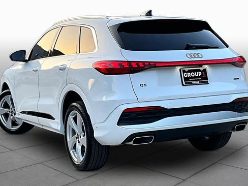 Used 2025 Audi Q5 Premium Plus w/ Premium Plus AWD/4WD image 12