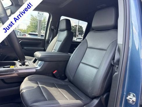 Used 2025 Chevrolet Silverado 2500 LTZ w/ LTZ Convenience Package AWD/4WD image 9