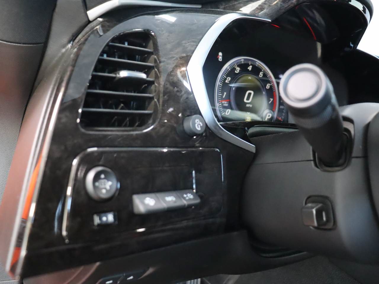 Used 2019 Chevrolet Corvette Grand Sport RWD image 13
