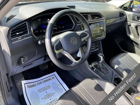 Used 2024 Volkswagen Tiguan SE FWD image 12
